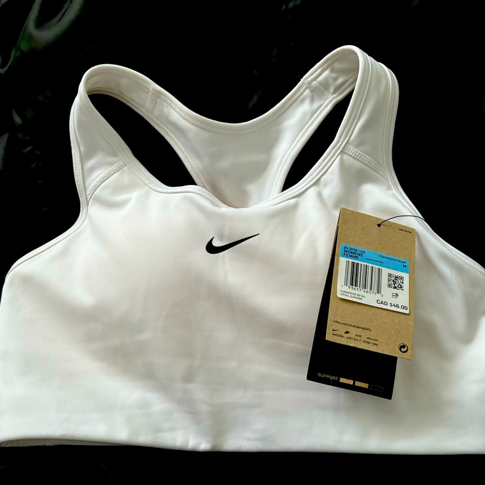 Medium Nike sports bra